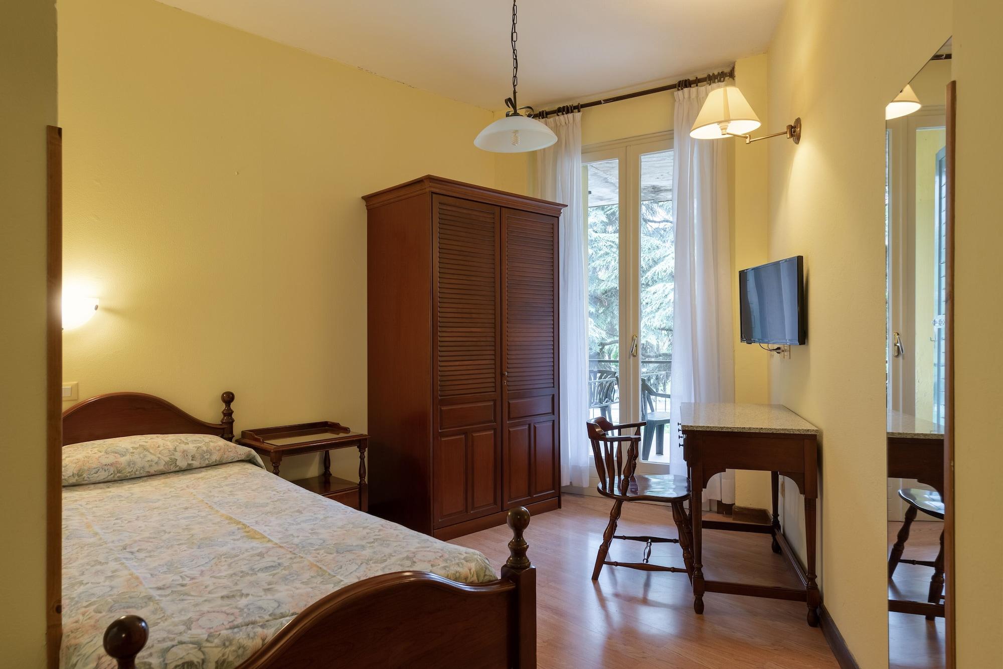 Hotel Palme & Suite Garda  Exterior photo